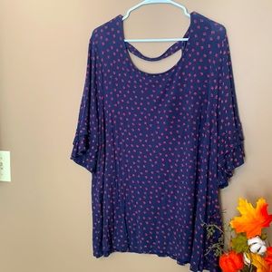Maurices 24/7 navy top sz 3 Plus